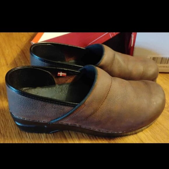 Sanita 41 Professional Oiled Brown Leather Clogs, EUC - Picture 5 of 5